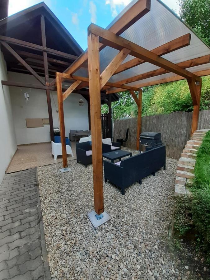 Polonia Apartman Leilighet Egerszalók Eksteriør bilde